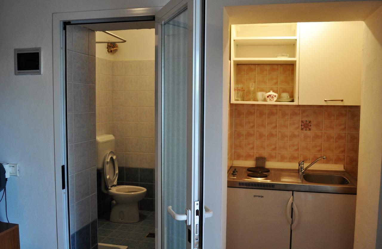 Tri Srca Apartments & Rooms Funtana Zewnętrze zdjęcie
