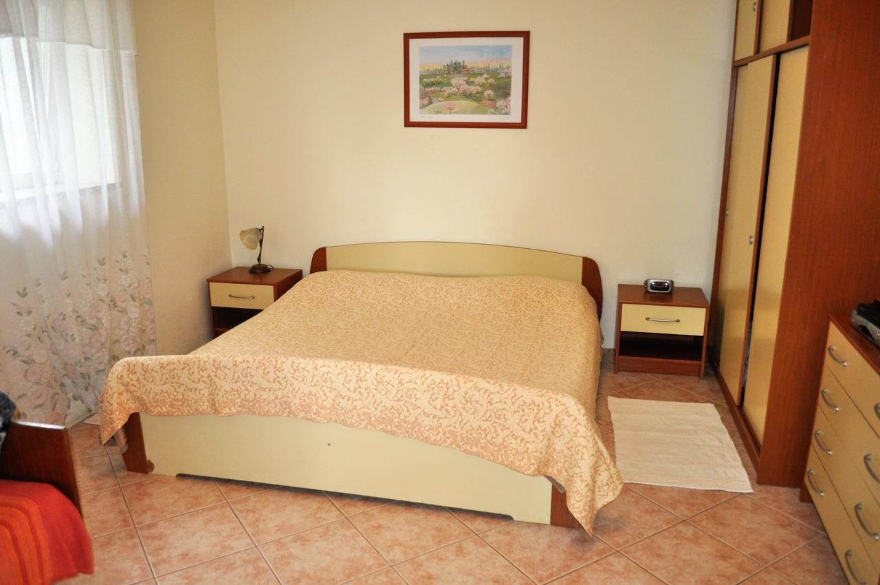 Tri Srca Apartments & Rooms Funtana Zewnętrze zdjęcie