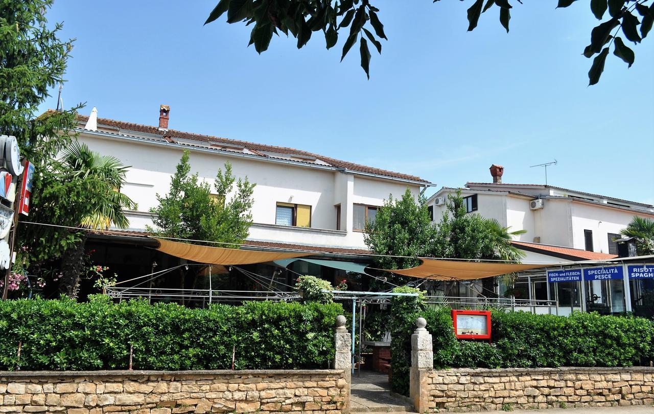 Tri Srca Apartments & Rooms Funtana Zewnętrze zdjęcie